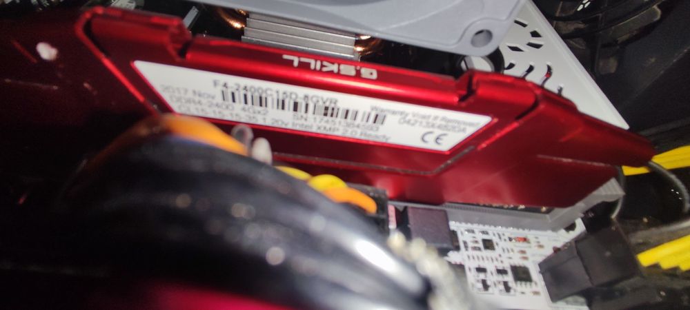 Mini PC/RX570 4GB/TPM 2.0/Xeon E5 2680v4/8GB DDR4/Fonte 600W 80+