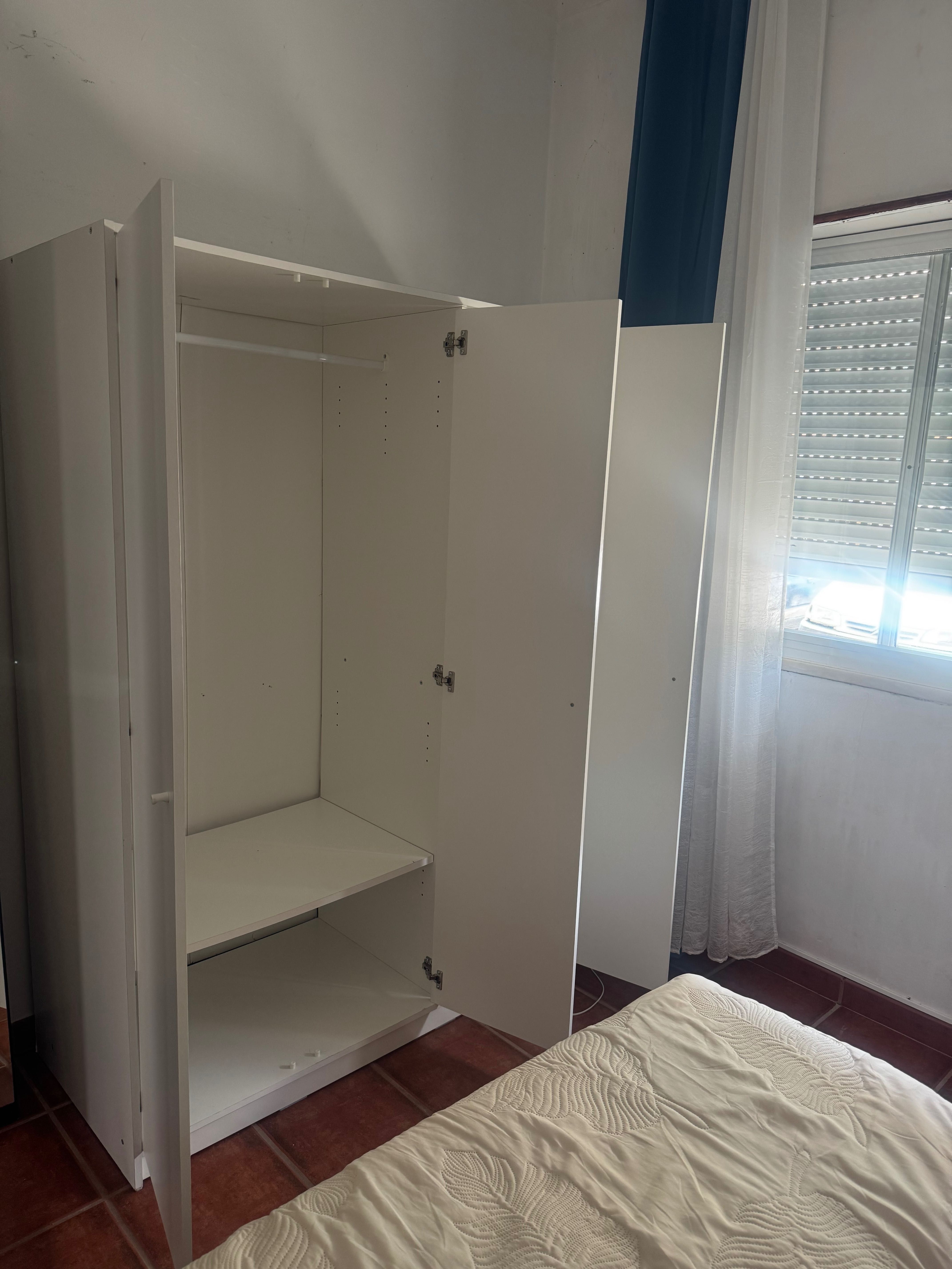 Roupeiro 3 portas IKEA