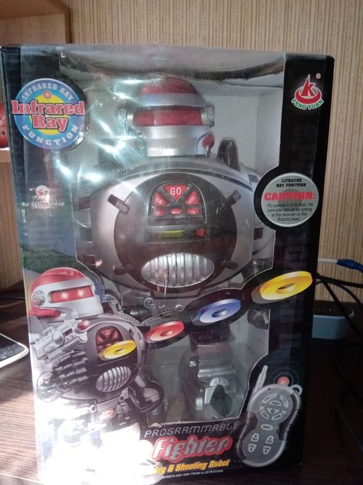 Продам робот на пульту управління