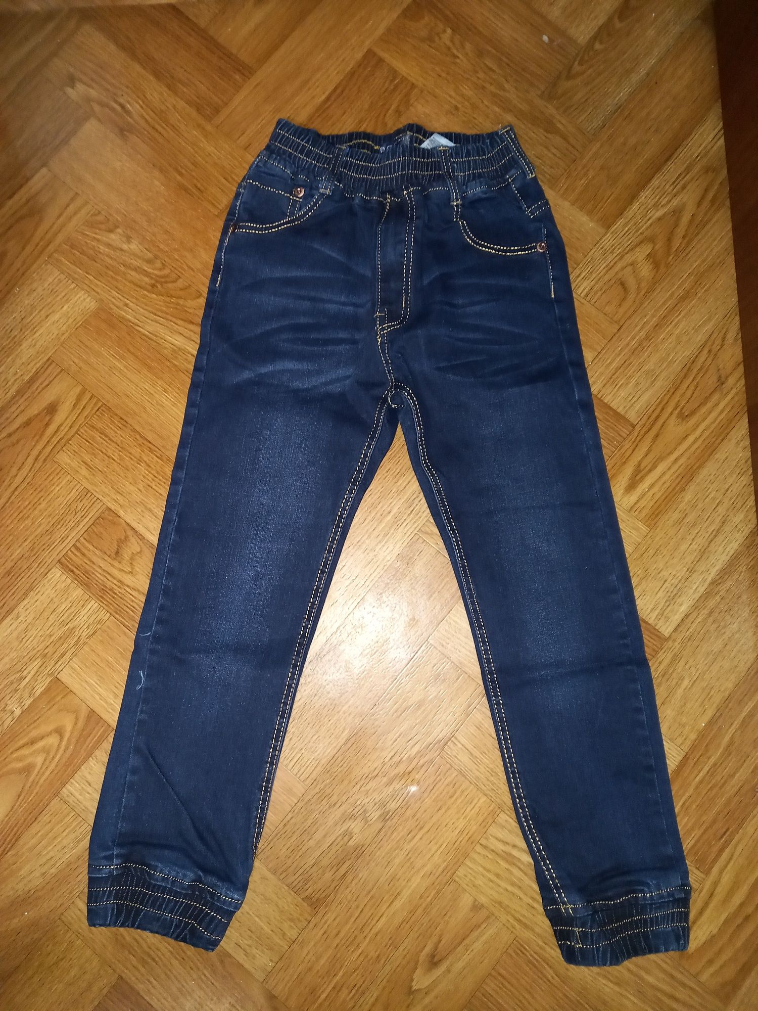 Новые синие джинсы джоггеры на резинке Венгрия