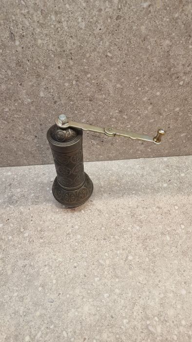 Turecki ręczny młynek do kawy, zestaw do parzenia kawy i herbaty