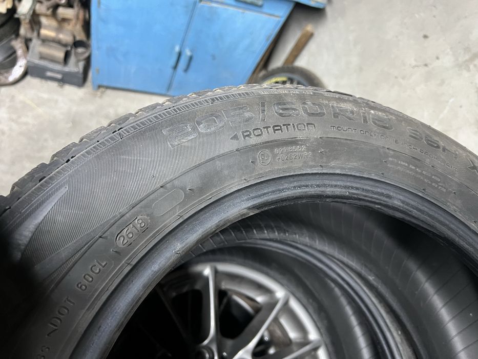 Продам зимнюю резину нокиан r16 205/60