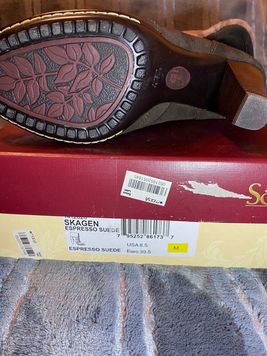 Терміново шкіряні жіночі осінньо-весняні черевички