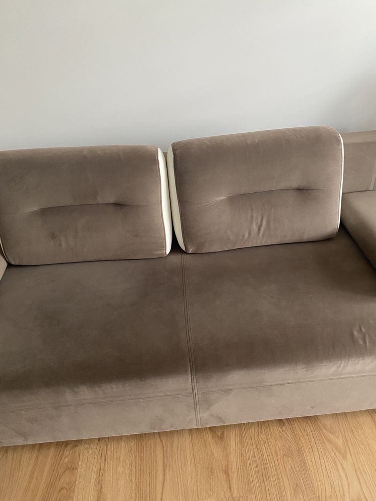 sofa rozkładana 2-osobowa z poduszkami