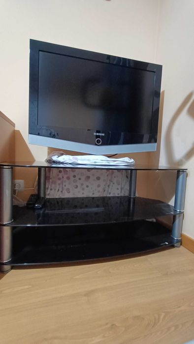 Móvel TV vidro temperado preto