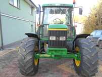 Ciągnik John Deere 6210