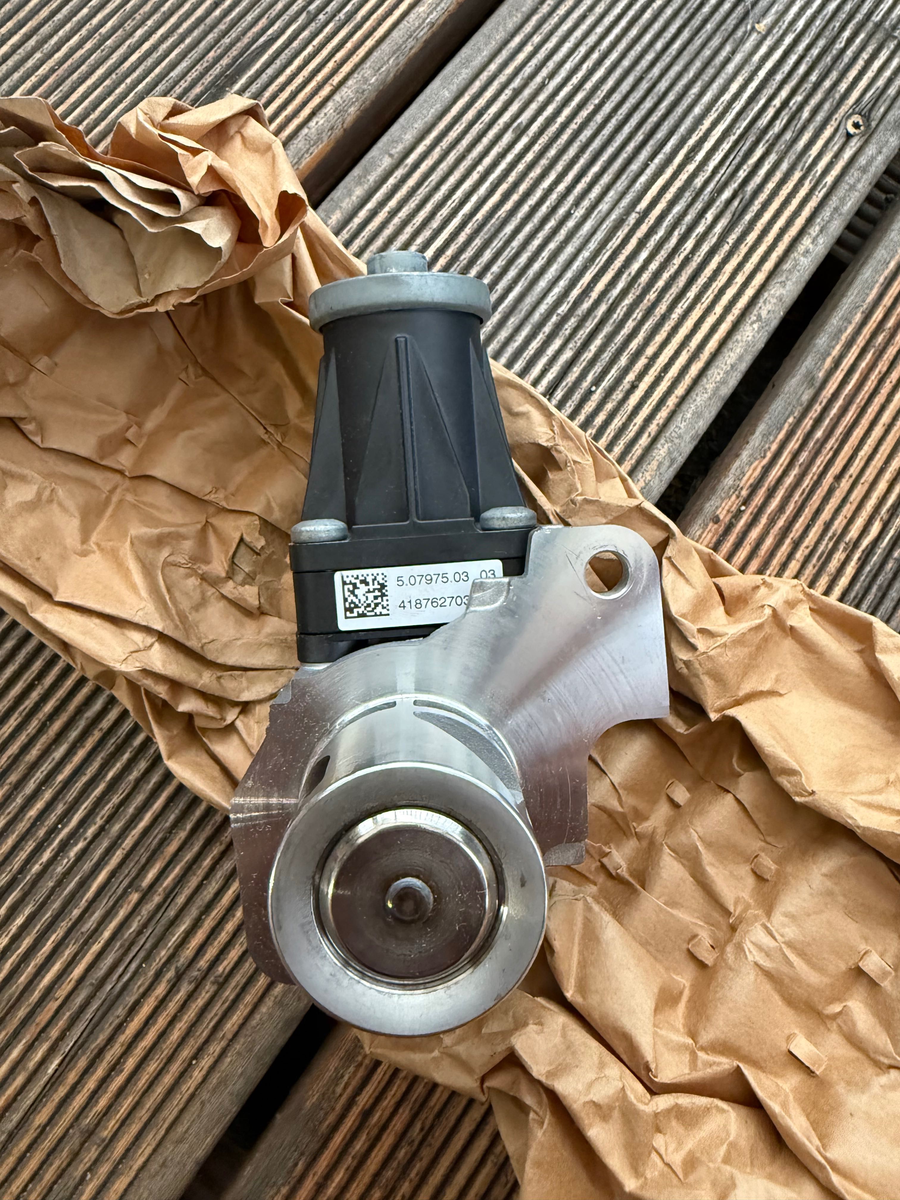 ZAWÓR EGR RENAULT 1.5DCI Ory opakowanie