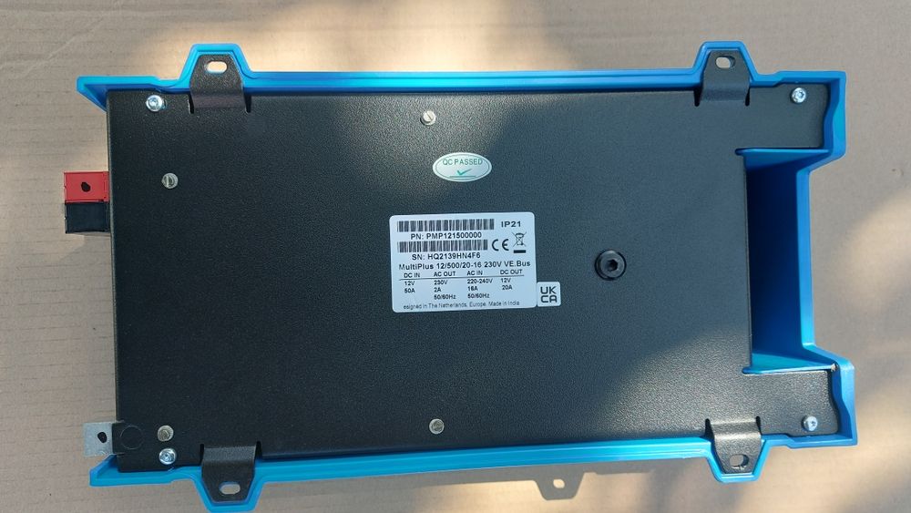 Гібридний інвертор Victron Energy MultiPlus 12/500/20-16 PMP121500000