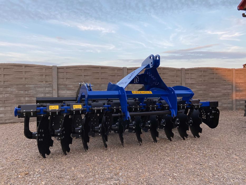 Brona talerzowa kompaktowa LEKKA simply / WOJ-TECH/ talerzówka agregat