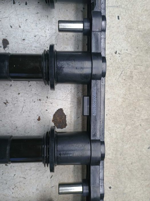 Cewka Zapłonowa Opel  Astra II Zafira B Meriva A 1.8  16 V