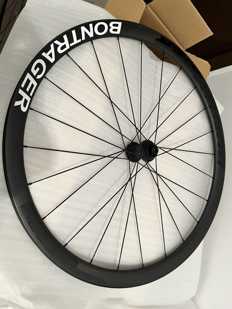 Kola karbonowe Bontrager aeolus 35 elite disc  ideal TLR