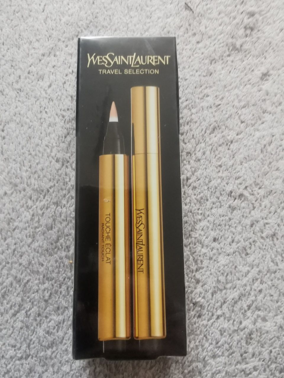 Yves Saint Laurent duo touche eclat dwa korektory w pisaku no. 1