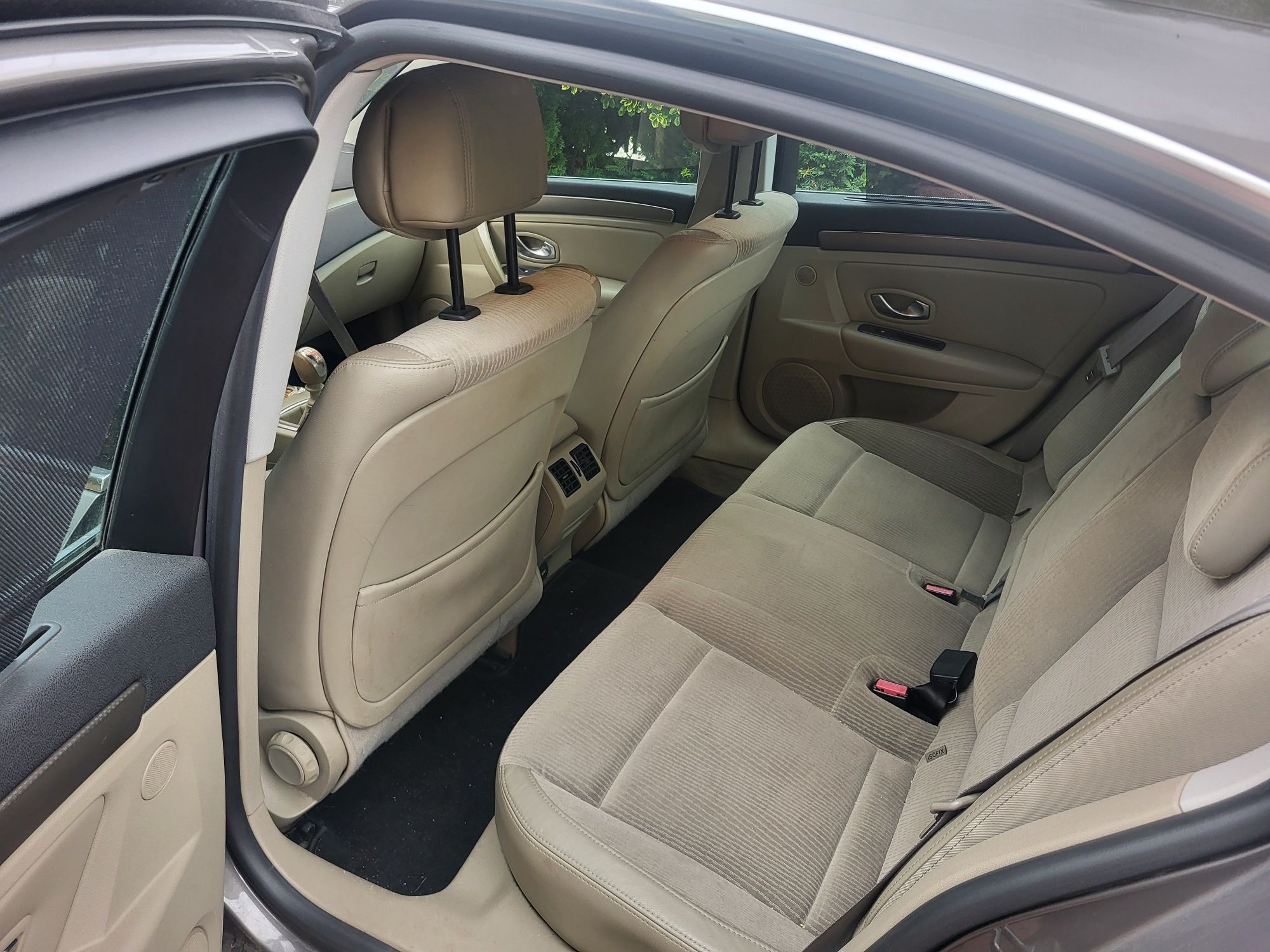 Sprzedam renault laguna 3   2.0 d