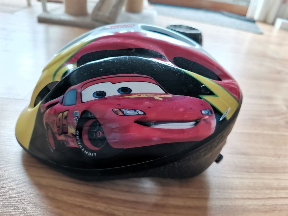 Capacete bicicleta criança Cars