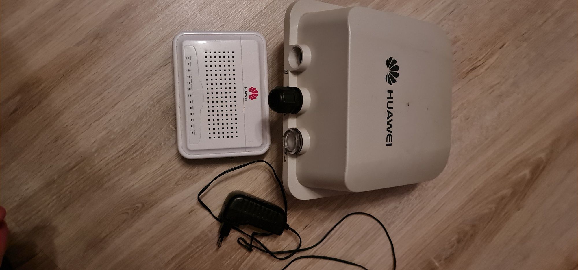 Router zewnetrzy NetBox, Huawei B2338