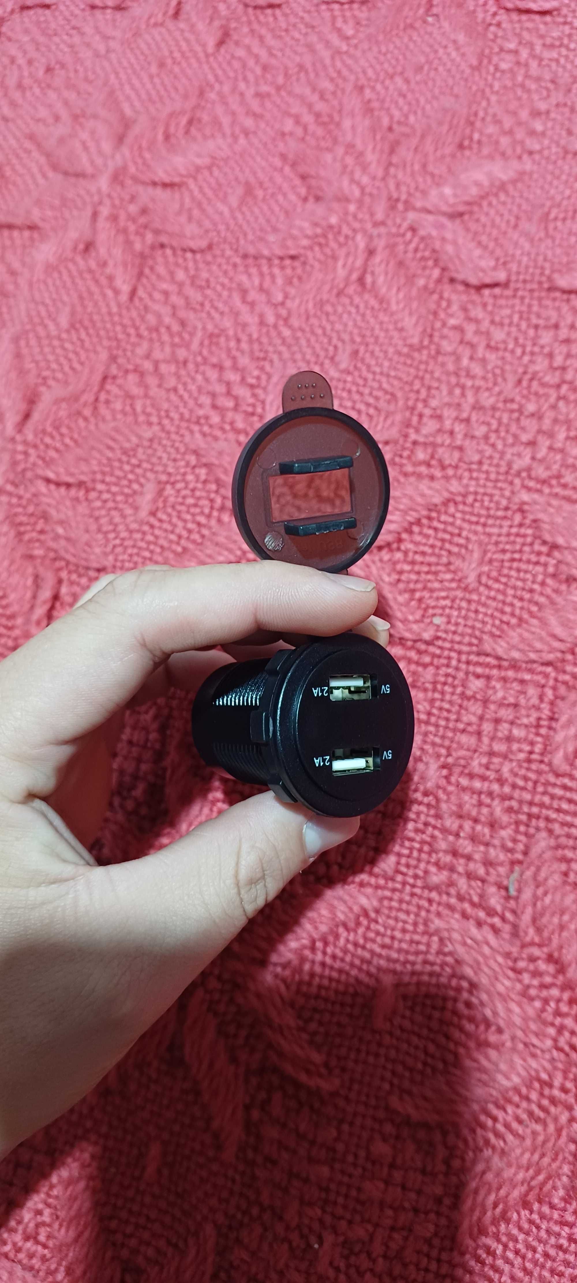 Tomada dupla usb para motos