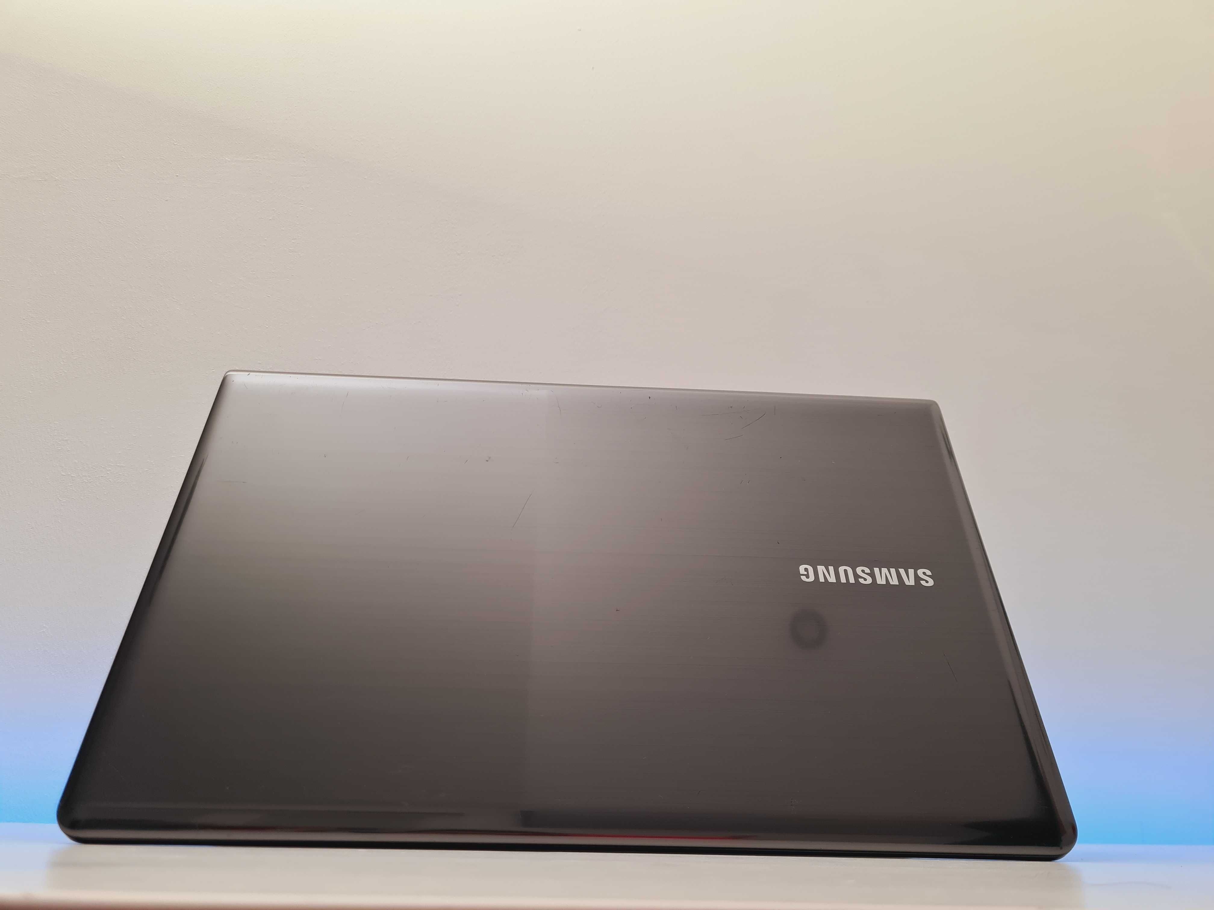 Multimedialny laptop Samsung np355v, Amd A6 4400m, 4gb/500gb