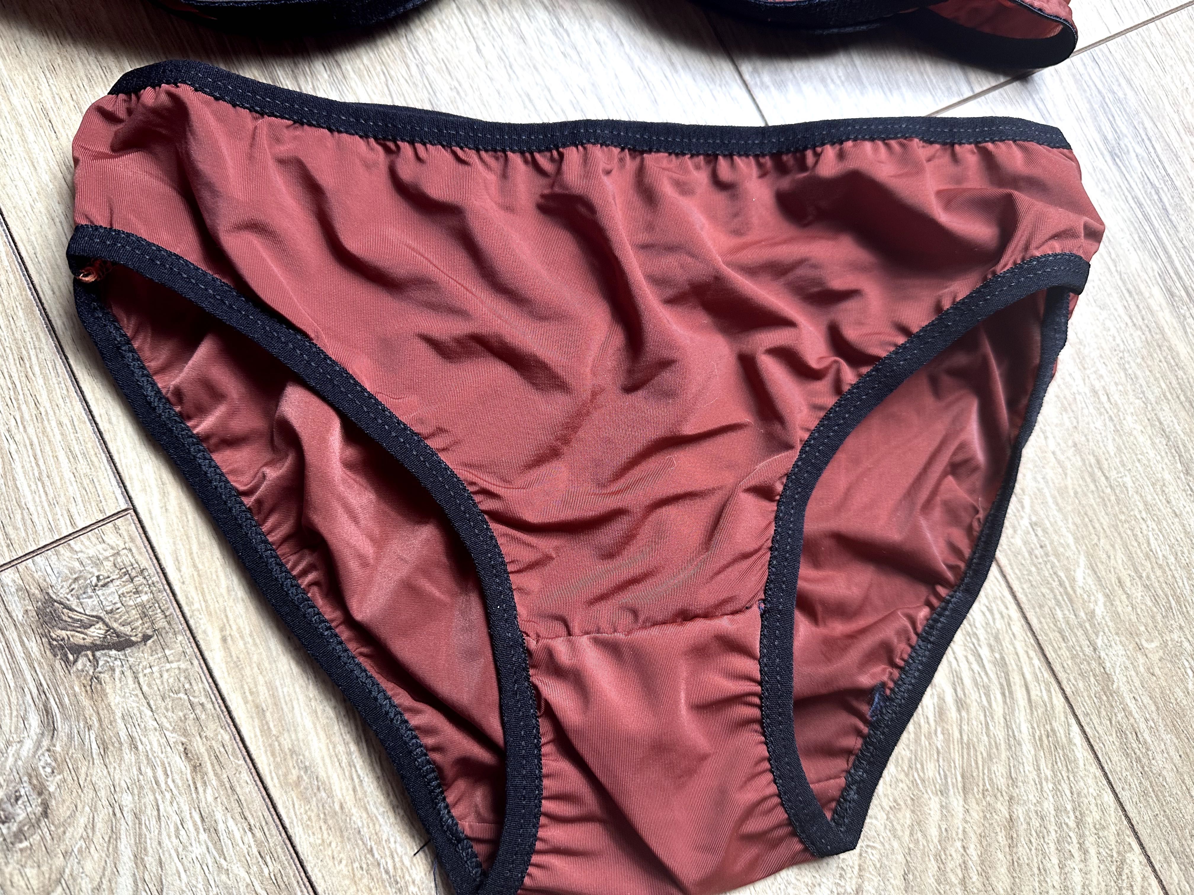Komplet bielizny ceglasta push up 70 A\B , S