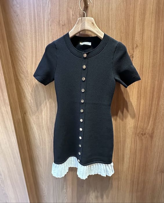 Чорна базова сукня sandro оригінал