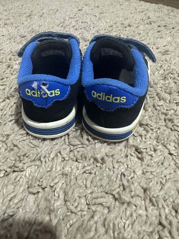 Buty Adidas dla chłopca 21