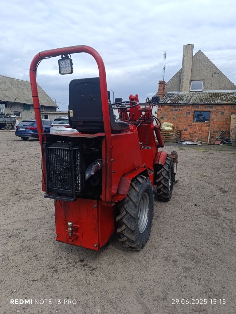 Weidemann 1302 dm mini ładowarka