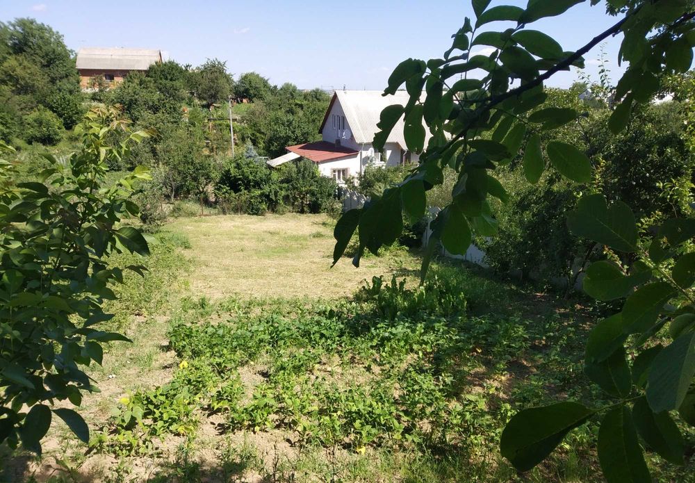 Продам участок під забудову