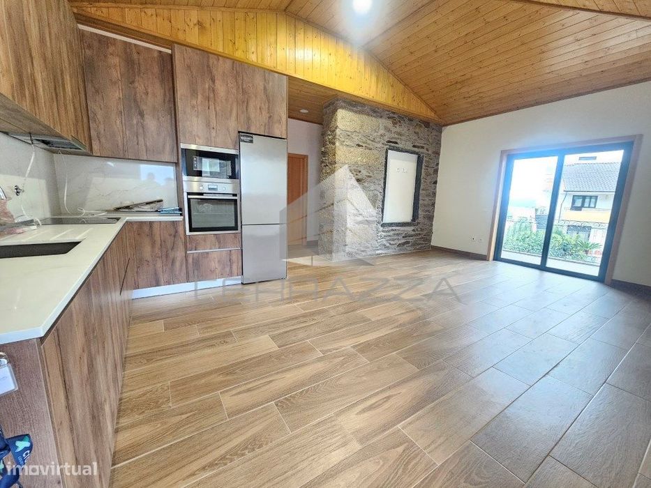 Apartamento T2 Novo P/Arrendamento Em Melres (Vistas Rio)