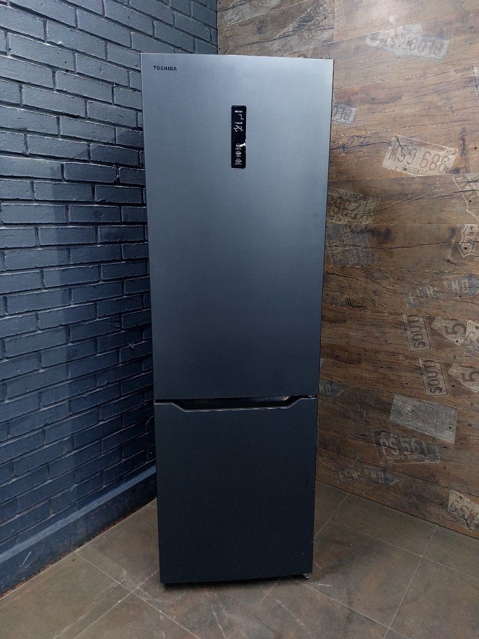 Холодильник Toshiba GR-RB308WE-D