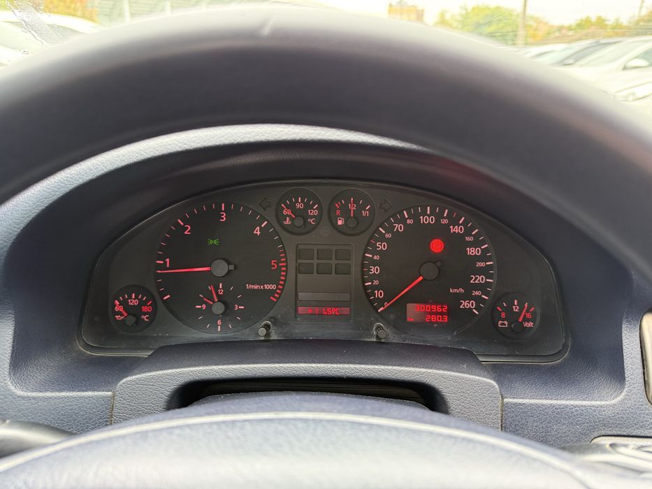 Audi A6 2.5 Дизель Механіка 6-Ст
