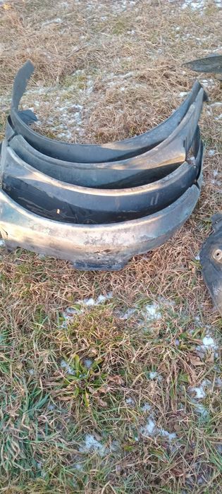 Підкрильники до BMW E30 E34 E36.