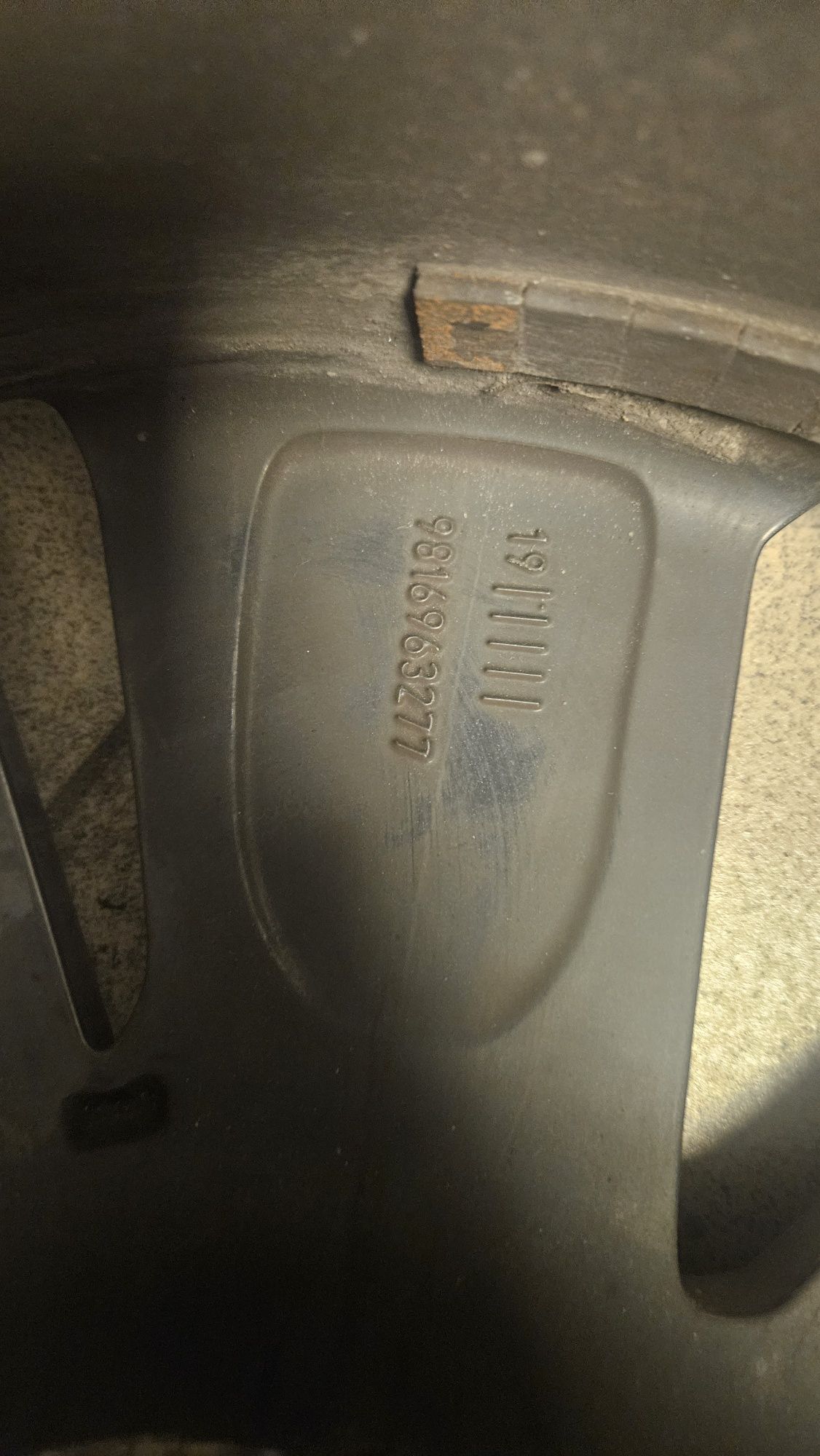 Felga  aluminiowa do Peugeota Riftera 17" OEM
