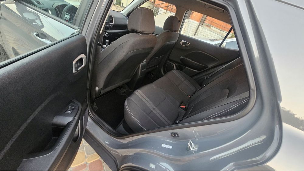 Продам HYUNDAI VENUE Avtomat