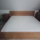 Komplet łóżko drewniane 2m×2,20 małżeńskie z materacem i z szafkami