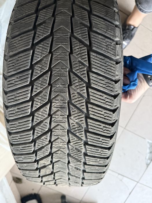 Шини колеса комплект Nexen зимові 225/55/r17