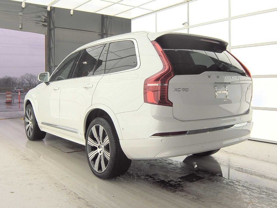 2023 Volvo XC90 Recharge Plug-In Hybrid T8 Ultimate