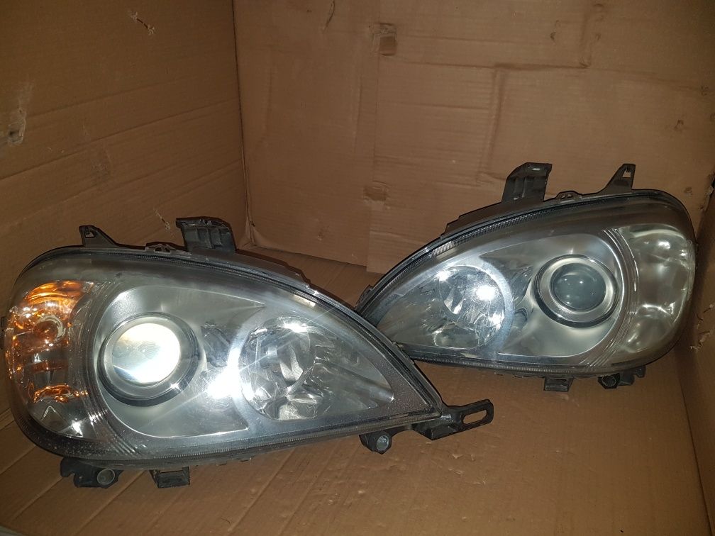 Lampa przód przednia prawa lewa Mercedes ML 163 Xenon