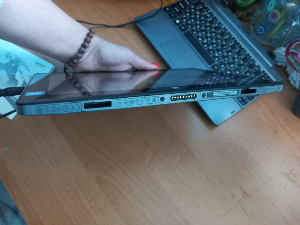Планшет, ноутбук, нетбук acer one 10 під заміну екрану