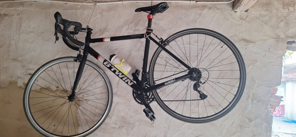B'Twin Triban 500 FB Road Bike.