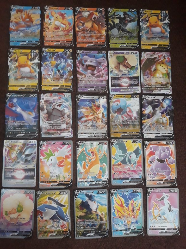 Cartas Pokémon 28 holográficas + 37 não holográficas