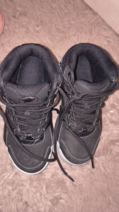 Buty dziecięce  prawie nowe