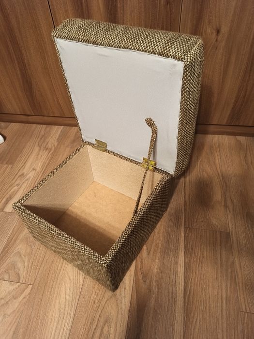 Pufa ze schowkiem 42x42x32