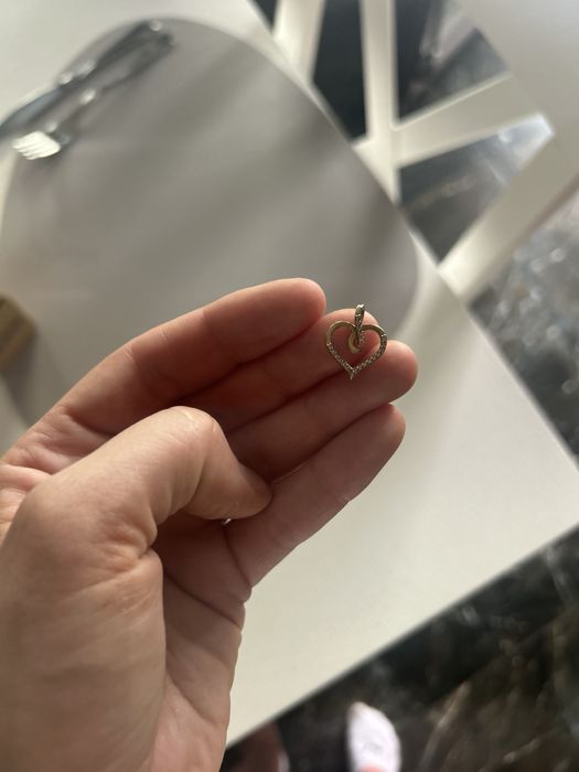 Zawiesza z żôłtego złota z diamentami 333 serce z nieskończonością