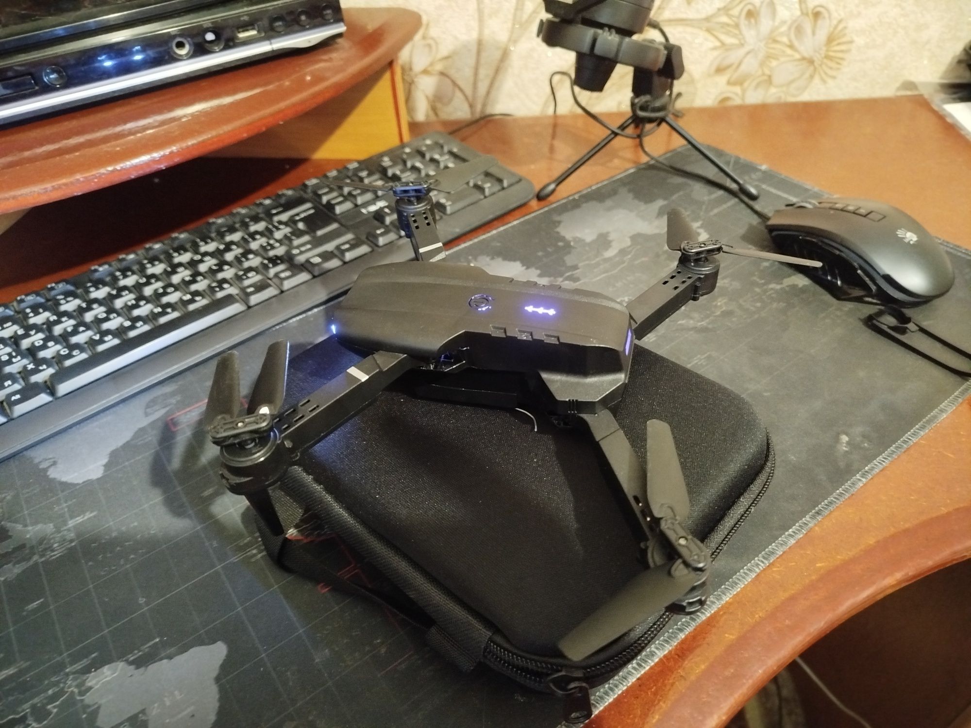 Квадрокоптер дитячий Drone E88 PRO дрон з HD камерою
