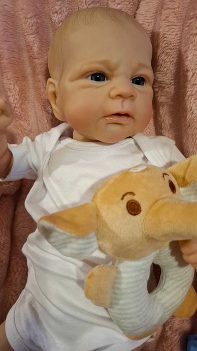 Boneca reborn 45cm.Artigo novo