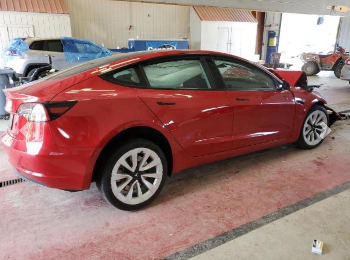 Tesla model 3 2023