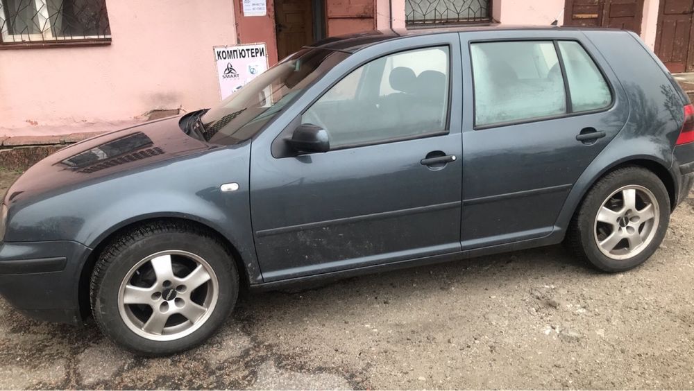 Продам авто volksvagen golf 4