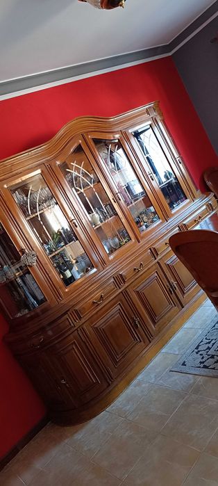 Sala de jantar completa