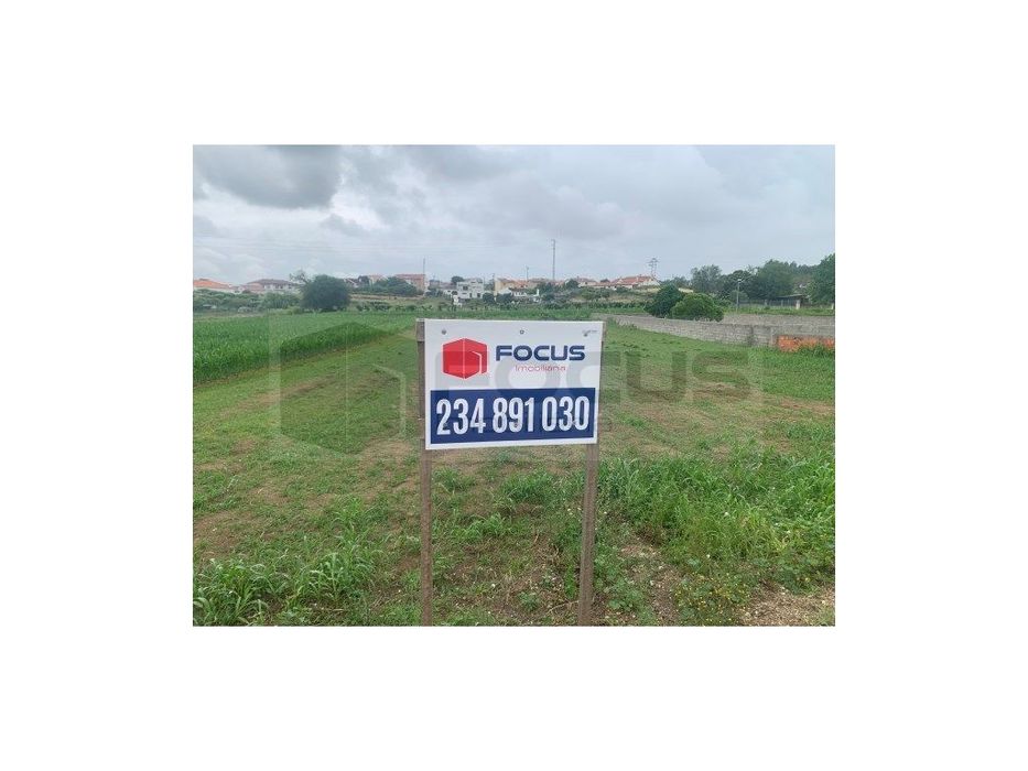 Terreno para moradia isolada em Eixo - Aveiro