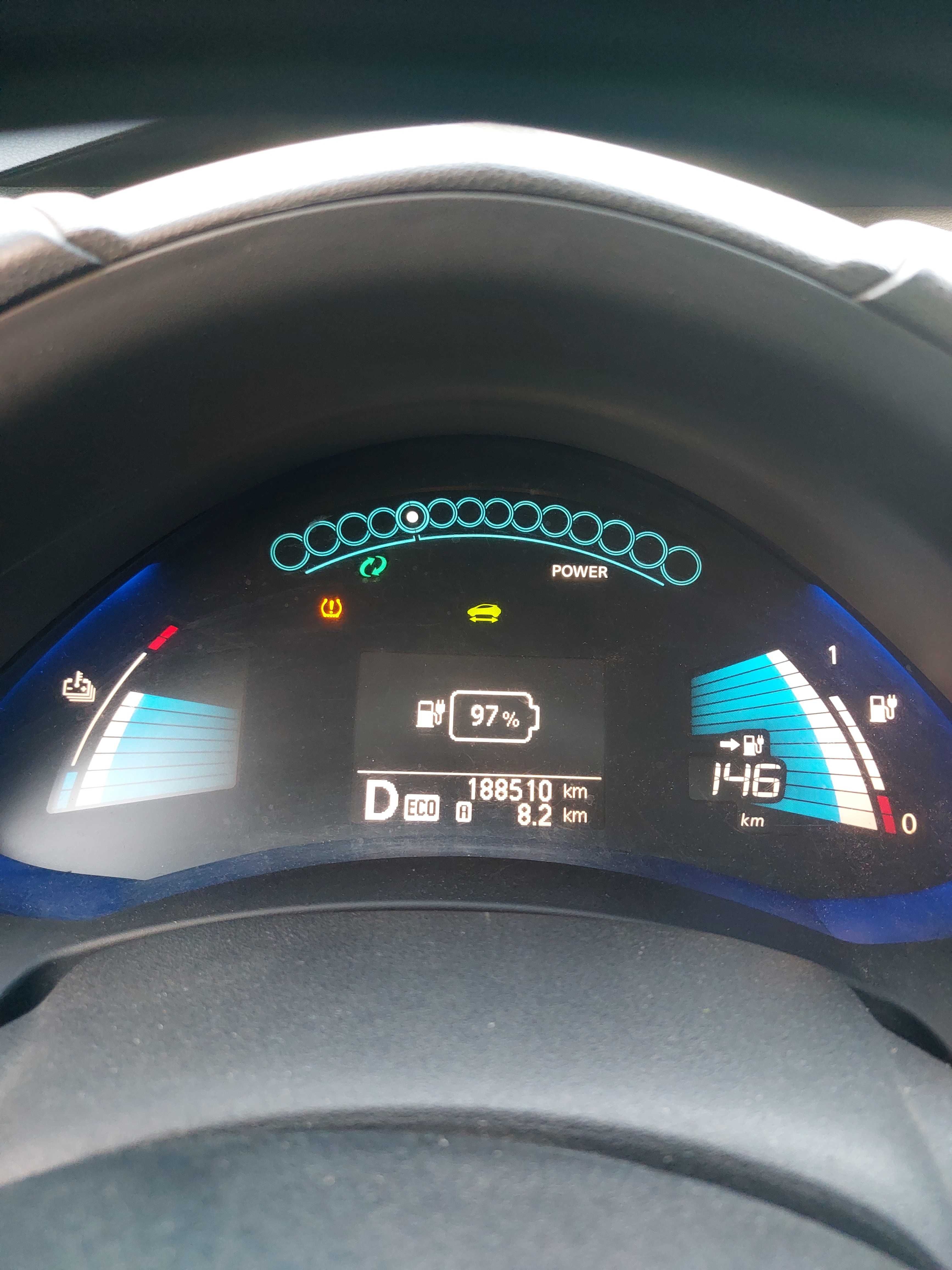 Срочно Ниссан Лиф Nissan leaf  2017г