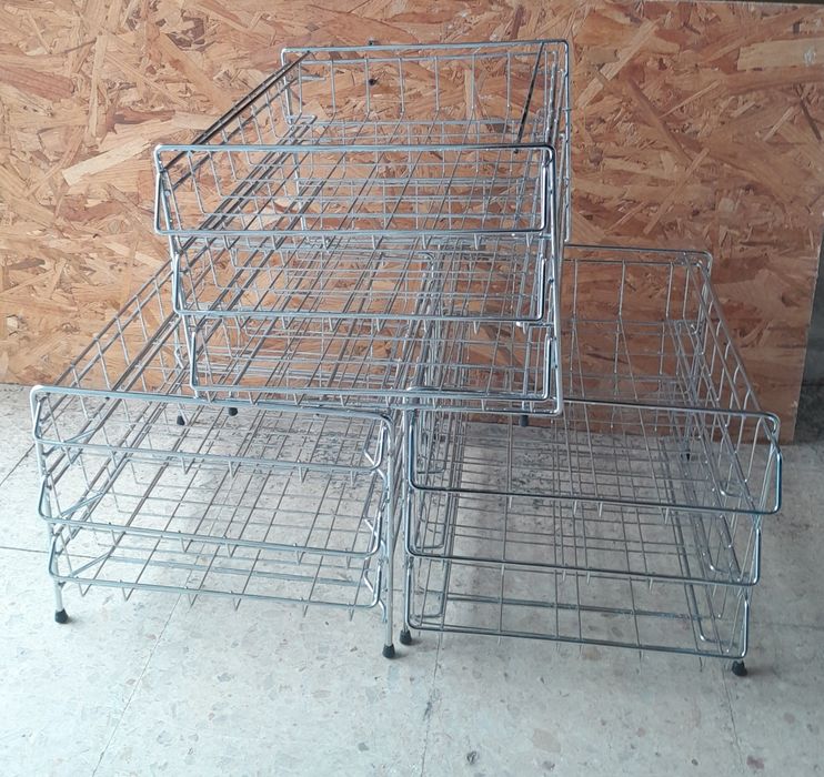 Lote de prateleiras/cestos de arquivo